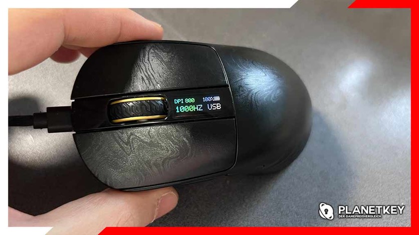 Review: Epomaker Carbonis – 8K Polling mit eingebautem Display